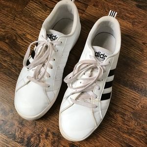 Adidas Sneaker Size 9